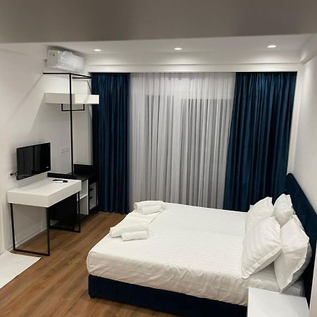 Sea & Lake View Villa Ksamil Luaran gambar